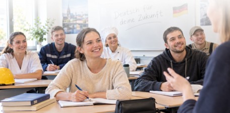 Odrasli polaznici na času njemačkog jezika